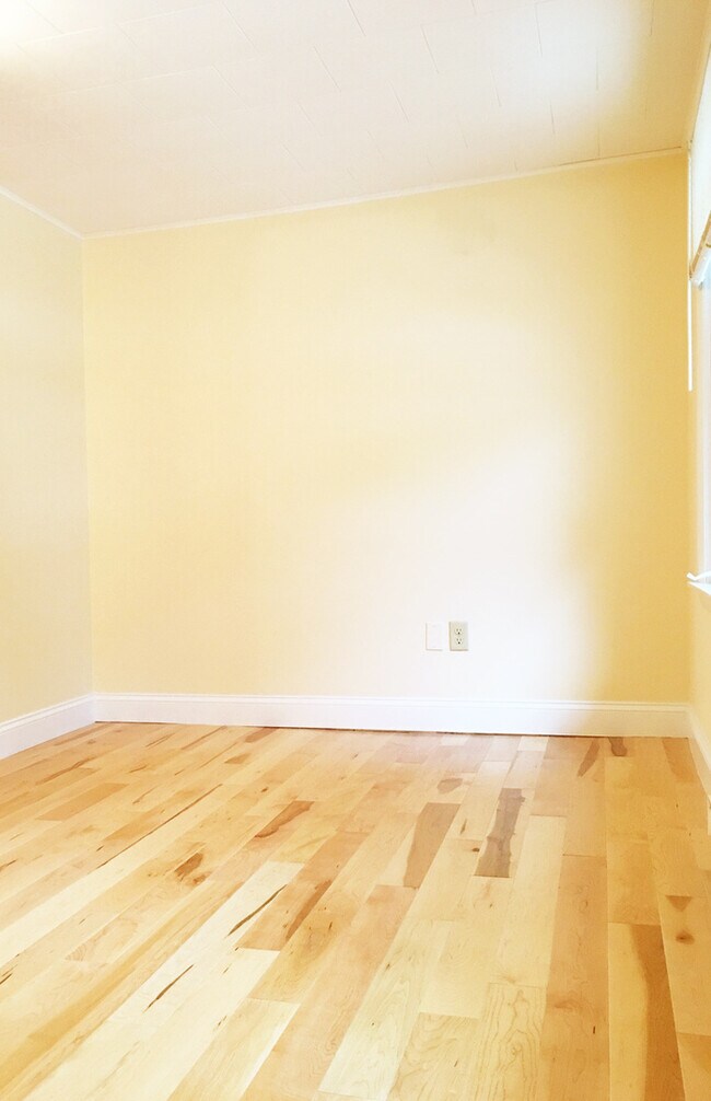 80 Marble Ave, Burlington, VT 05401 - photo 2