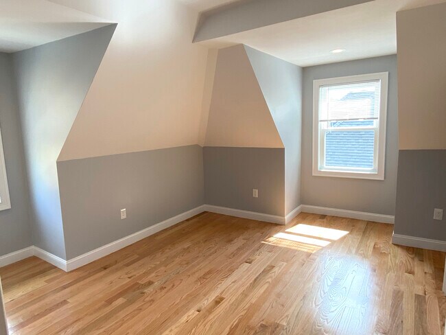 32 Stedman St unit 3, Brookline, MA 02446 - photo 7