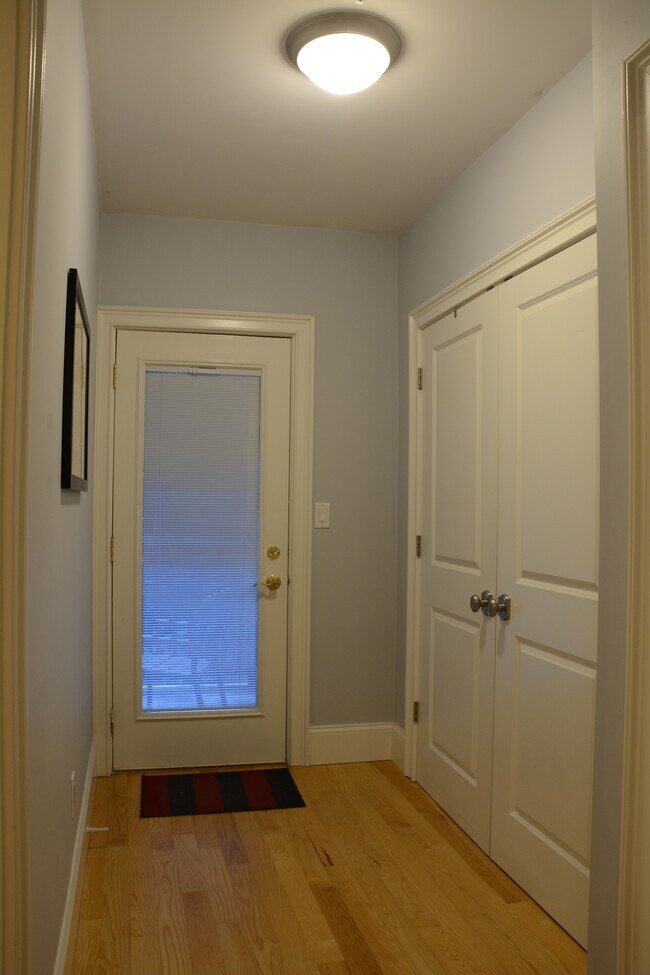 27 Prince St unit 2L, Cambridge, MA 02139 - photo 7