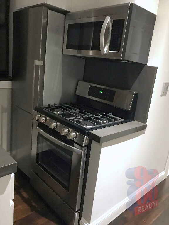 246 Mott St unit 17, New York, NY 10012 - photo 5