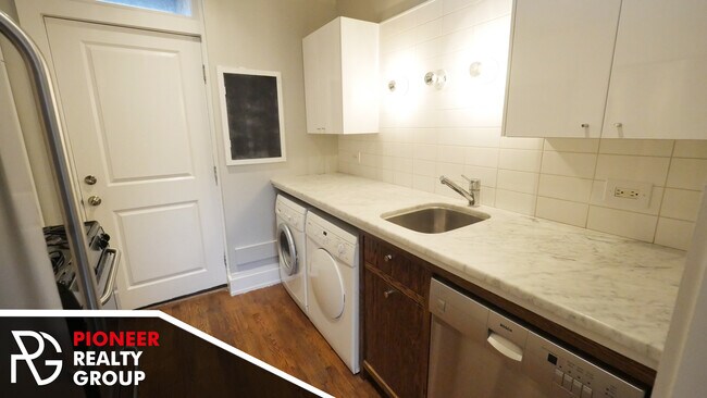 736 W Addison St unit 744-1S, Chicago, IL 60613 - photo 6