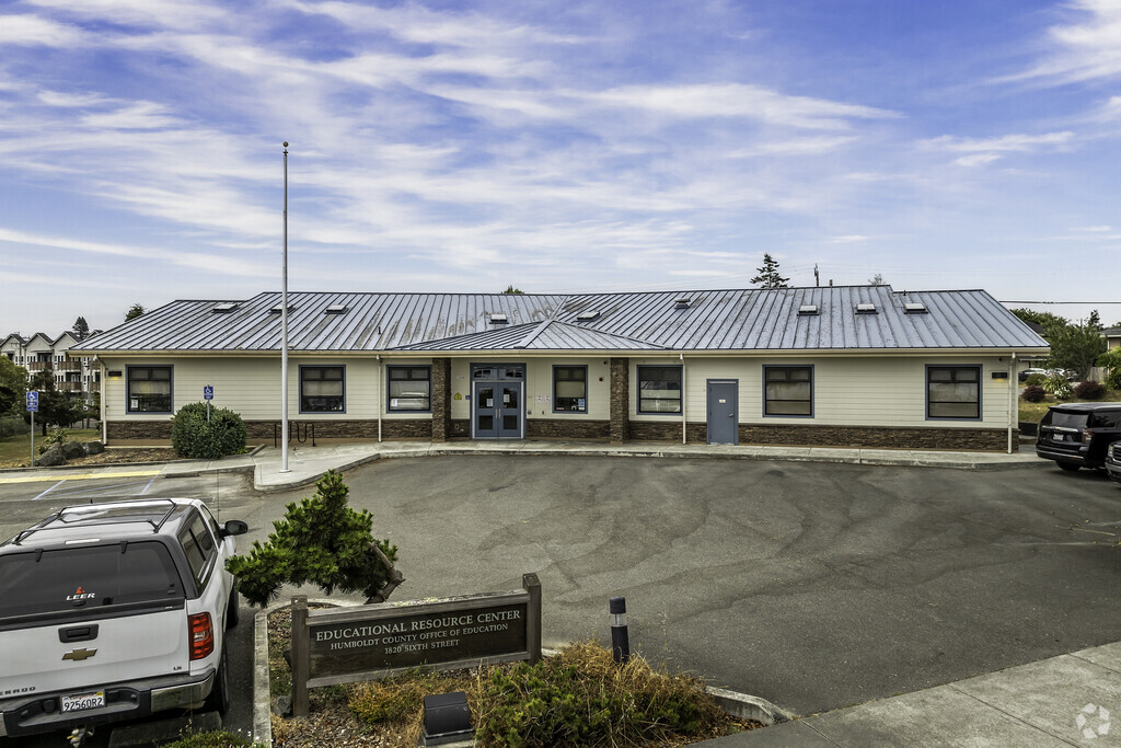 Eureka Community School provides a safe, positive, and nurturing environment for students.