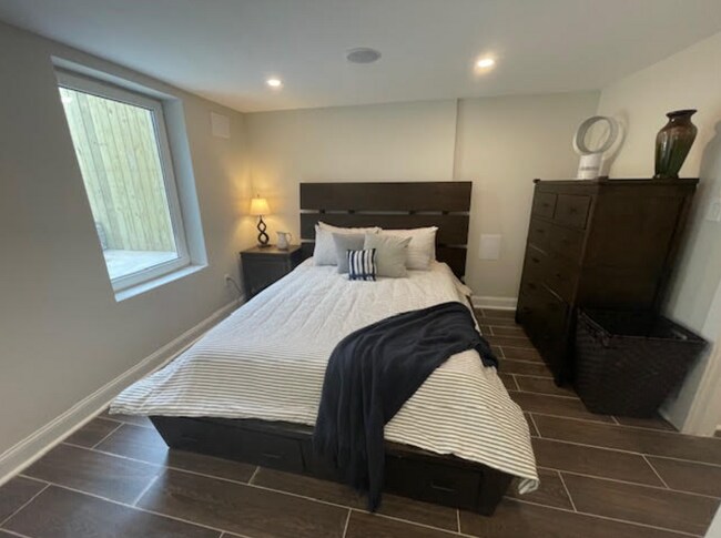 331 W St NE unit Basement, Washington, DC 20002 - photo 7