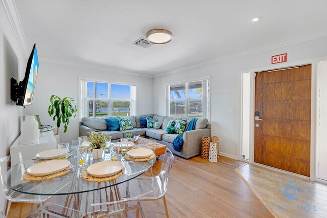 328 Missouri St unit ID1227419P, Hollywood, FL 33019 - photo 3