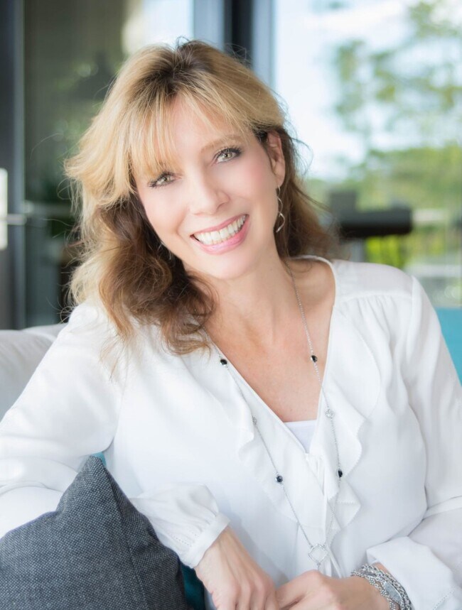 Lori Andrea-McCullough