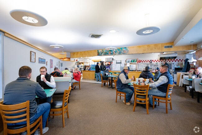Blues BBQ serves Billings Heights residents ample smoked meats and classic sides.