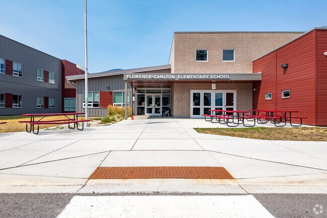 Kids starting their education at Florence-Carlton Elementary School.