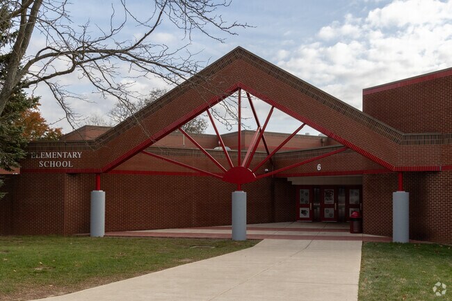 Tri-County North Elementary School is for students in grades Kindergarten through 4th.