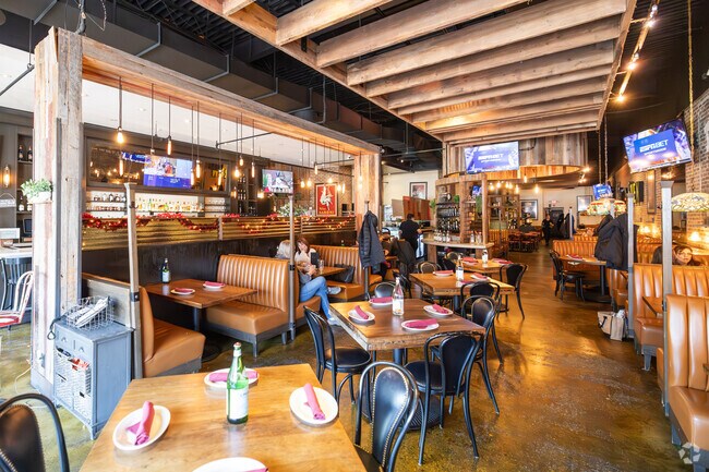 Pizza & Brew in the Greenville Center is a local classic for Italian food in Greenville Westchester.