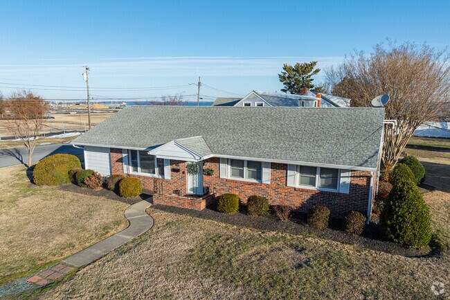 Midcentury ranch-style homes offer a lower cost option to access the waterfront in Cambridge, MD.