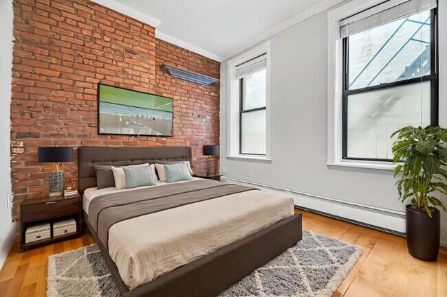 Snug Harbor unit 512, New York, NY 10003 - photo 3