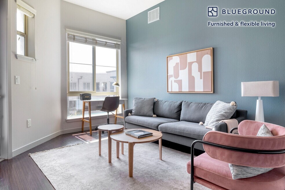 5550 Grosvenor Blvd unit FL4-ID1042, Los Angeles, CA 90066 - photo 1