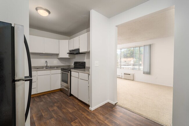 Azlee, Salt Lake City, UT 84115 - photo 5