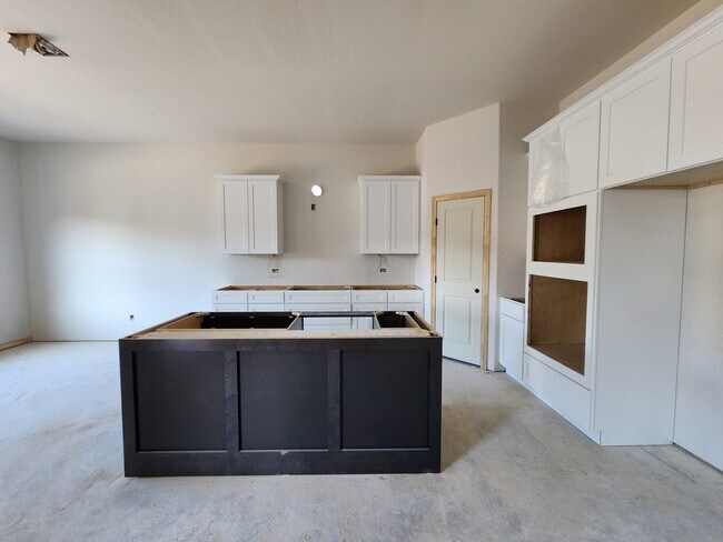 819 Eagle Cross Cove, Salado, TX 76571 - photo 4