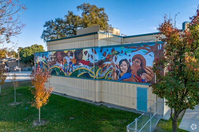 The beautiful campus of Dingle Elementary School includes modern amenities for students.
