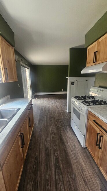 2525 Mckee Ave SW unit 2, Wyoming, MI 49509 - photo 1