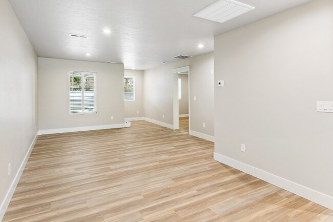 1506 Rochester St unit 102, Caldwell, ID 83605 - photo 4