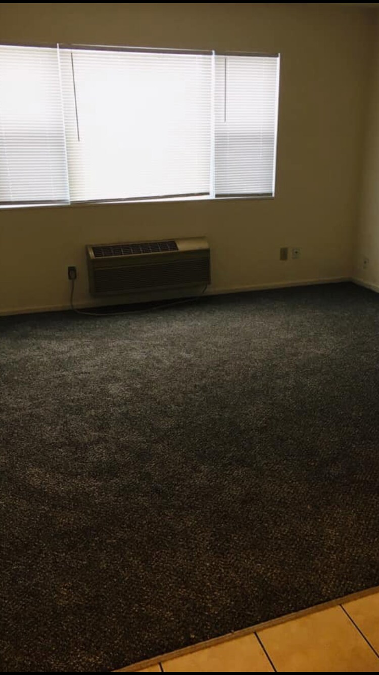 20427 Clark St unit 4, Galesville, WI 54630 - photo 1