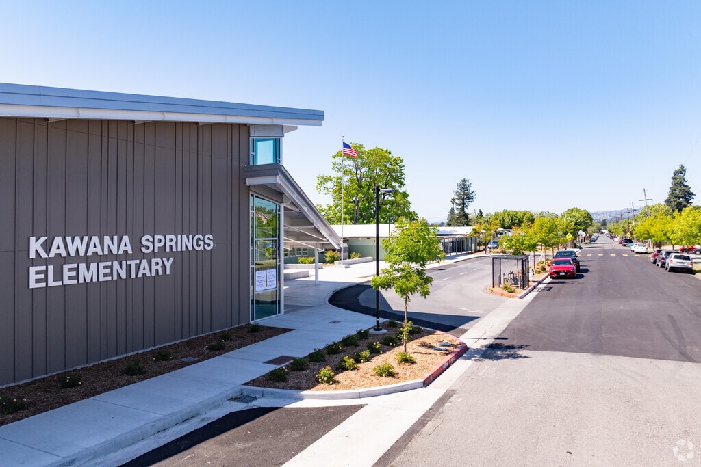 Kawana Springs Elementary School offers great educational opportunities.