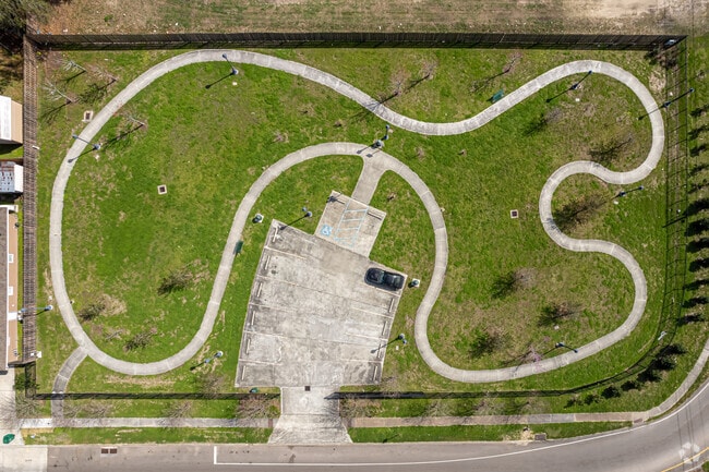 The Bellemeade Walking Trail meanders around green space in Timberlane.