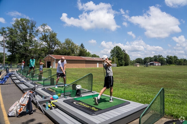 Enjoy the Springfield Golf Center with some friends.