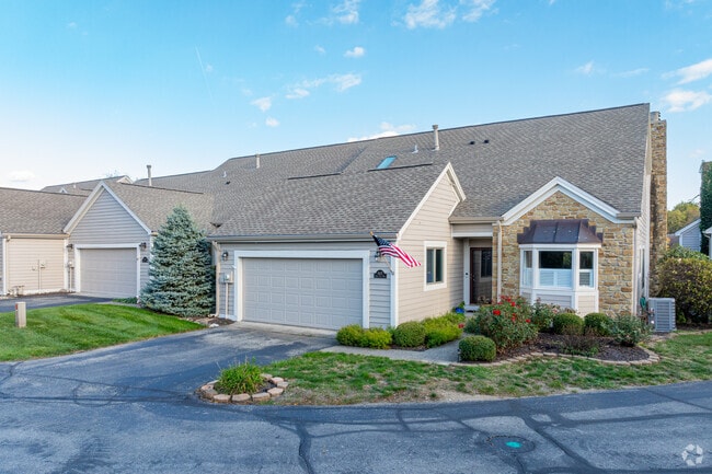 Keystone at the Crossing has large condo communities.