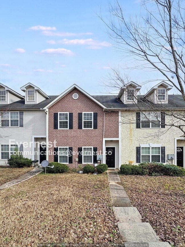 8612 Thomas Ln, Riverdale, GA 30274