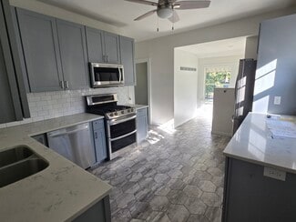 3011 17th Ave S, Minneapolis, MN 55407