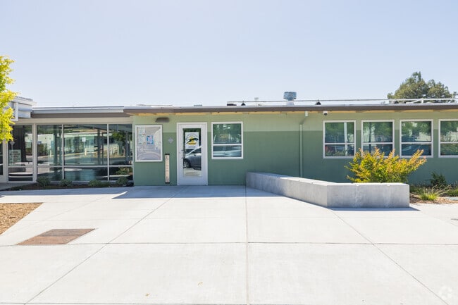 The library at Kawana Springs Elementary School, a haven for young readers and thinkers.