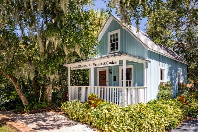 The Ormond Memorial Art Museum & Gardens hosts ongoing events like art classes.