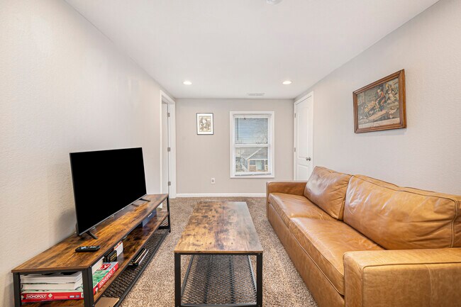 4616 Tracy Ave unit 1, Kansas City, MO 64110 - photo 6