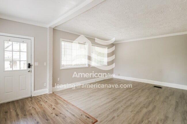 318 Purcell Ave, Cincinnati, OH 45205 - photo 4