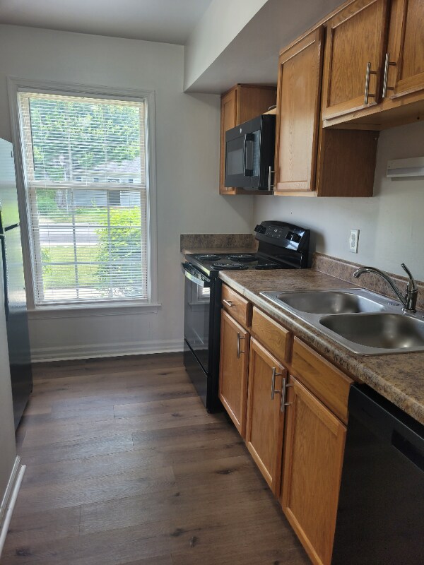 Roseland Townhomes, Hampton, VA 23663 - photo 3