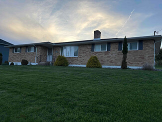 93 Briarwood Dr, Shavertown, PA 18708