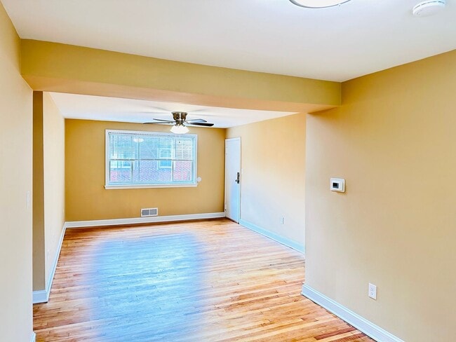 8804 Bradford Rd unit 5, Silver Spring, MD 20901 - photo 5