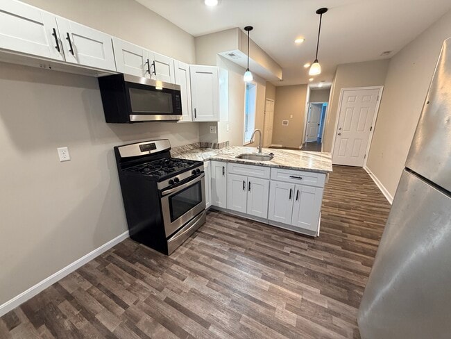 4654 York Rd unit 2, Baltimore, MD 21212 - photo 4