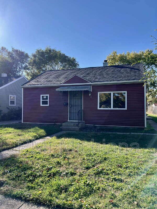 261 N Kenmore St, South Bend, IN 46619 - photo 2