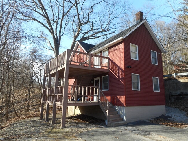 213 Hamburg Turnpike unit 2, Bloomingdale, NJ 07403 - photo 2