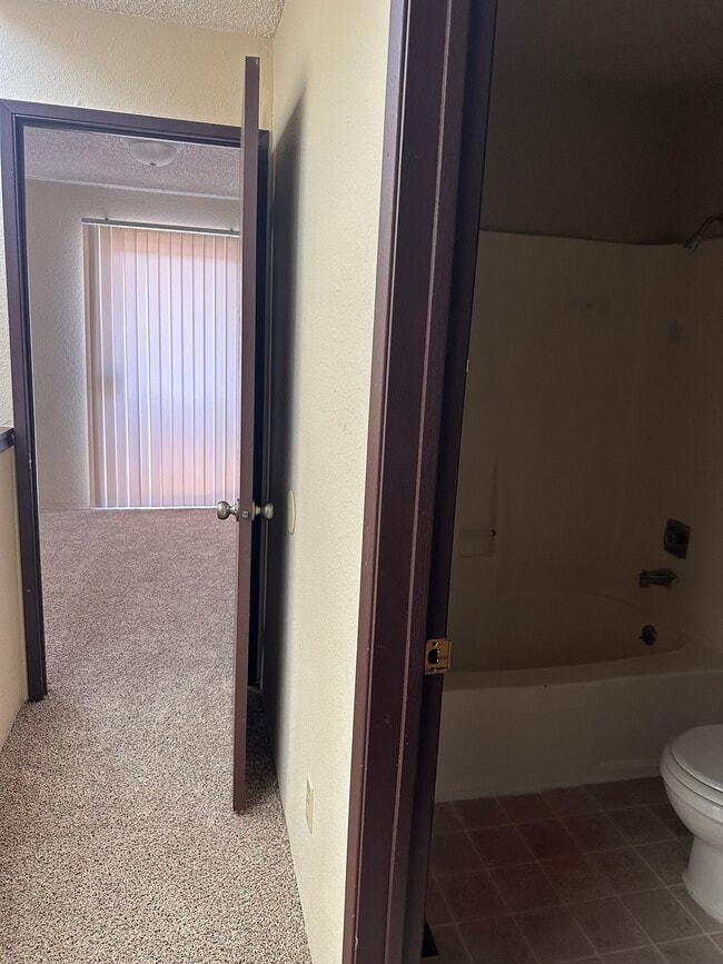 El Dorado Townhouses, Richland, WA 99354 - photo 7