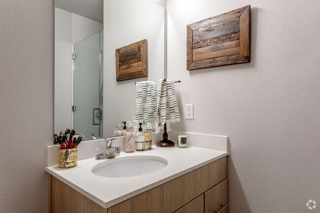 Luxury Housing - Uncommon Fort Collins, Fort Collins, CO 80524 - photo 4