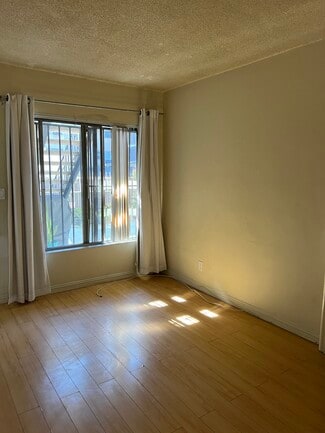 926 S Lake St, Los Angeles, CA 90006