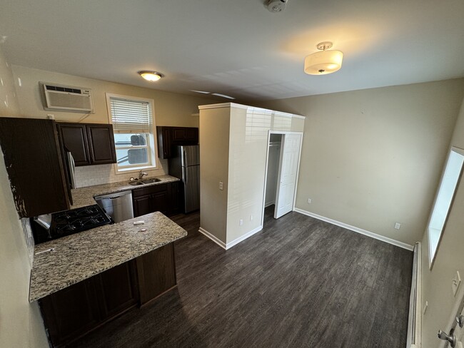 34 N North Shore Dr unit 1, Lake Orion, MI 48362 - photo 3
