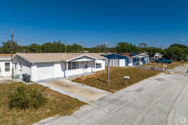 In Holiday, many of the homes found here are ranches from the 1970s.