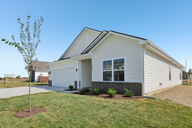 8064 Copperleaf Ln, Pendleton, IN 46064 - photo 3