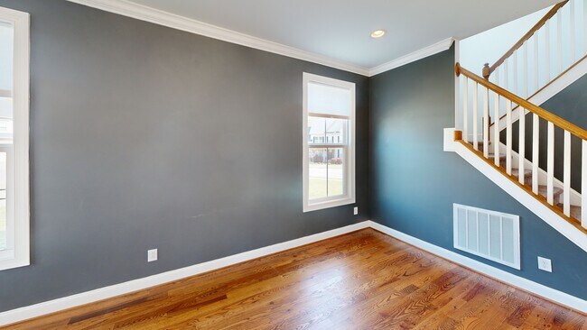 5347 Cypress Ln, Raleigh, NC 27609 - photo 2