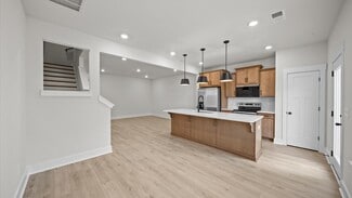 12 Mountain Rd, Arden, NC 28704