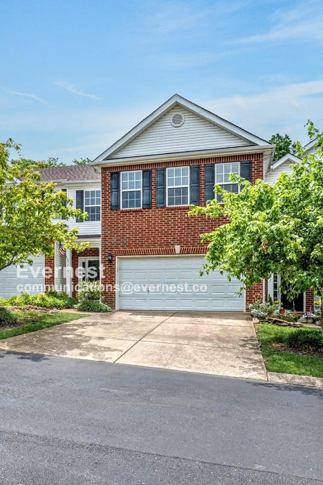 5225 Southfork Blvd, Nashville, TN 37138