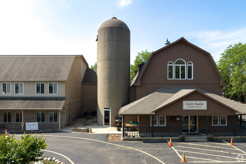 Country Meadows Montessori School is a private school located in Gurnee.