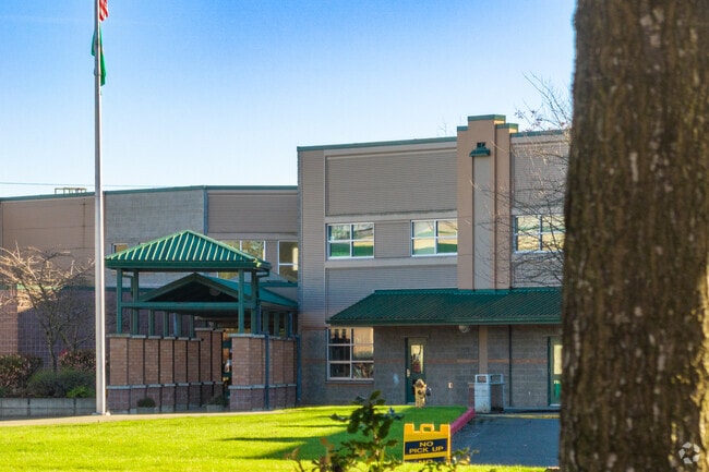 Evergreen Middle School is located in the Evergreen neighborhood of Everett.
