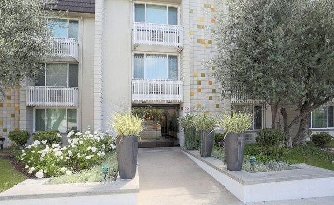 Welcome to La Villa Lake Apartments- 55+ Better Living, Pasadena, CA 91104 - photo 2